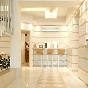 επισκεφθείτε το ξενοδοχείο